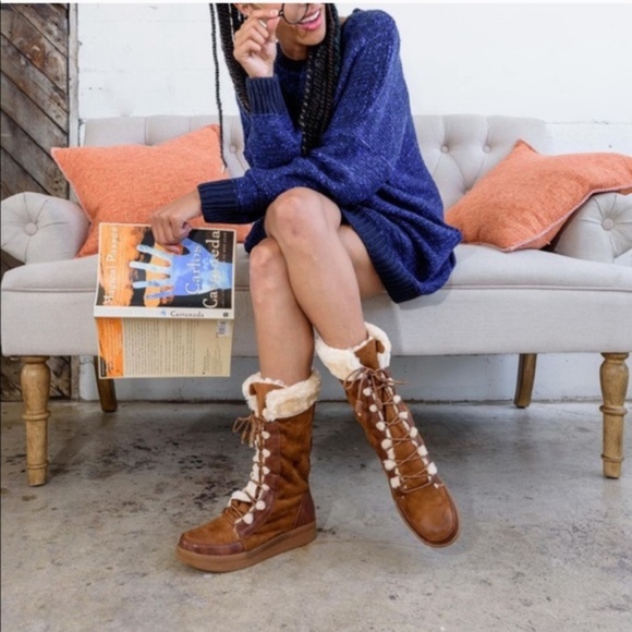 CAMEL SO WARM fur lined BOOTS- Shoe - Picture 4 of 4